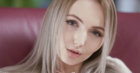 003 Can't Get Enough Of Her Pie